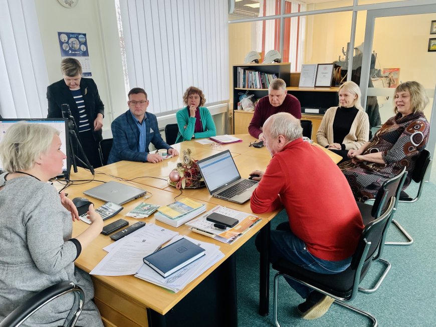 Anija valla esindajad käisid Kadrinas otsimas teenusmaja osas mõttekaaslasi: