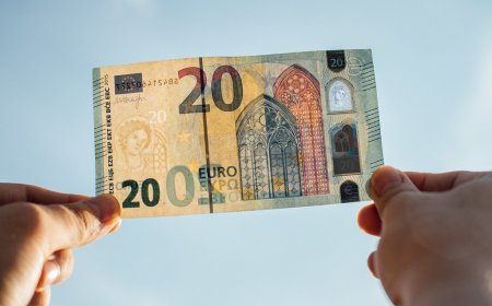 Politsei hoiatab valeraha leviku ees