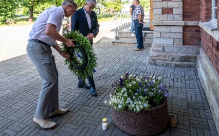 Anija vallas austati võidupühal Vabadussõja mälestusmärke pärjadega