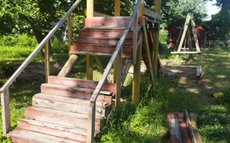 Ohtlik mänguväljak Kehras – lapsevanemate mure ja vallavalitsuse vastus