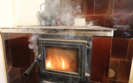 Kehras Metsa tänaval pliidi siibri aps: Päästjad reageerisid kiiresti