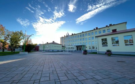 Kehra Gümnaasiumit külastasid keelepoliitika peaeksperdid Haridus- ja Teadusministeeriumist ning EKI-st