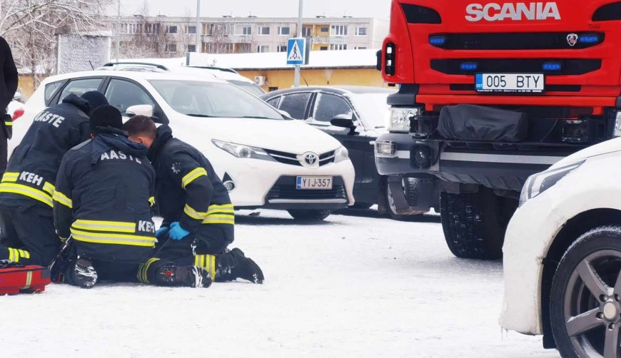 Kehras suri poe parklas kokku kukkunud mees