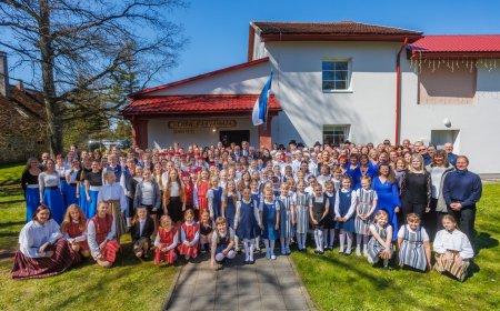 President Alar Karis pidas tänavuse emadepäeva kõne Kehra rahvamajas