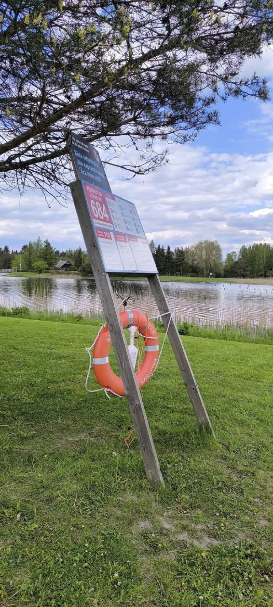 Lõhutud veeohutuse stend võib maksta kellegi elu
