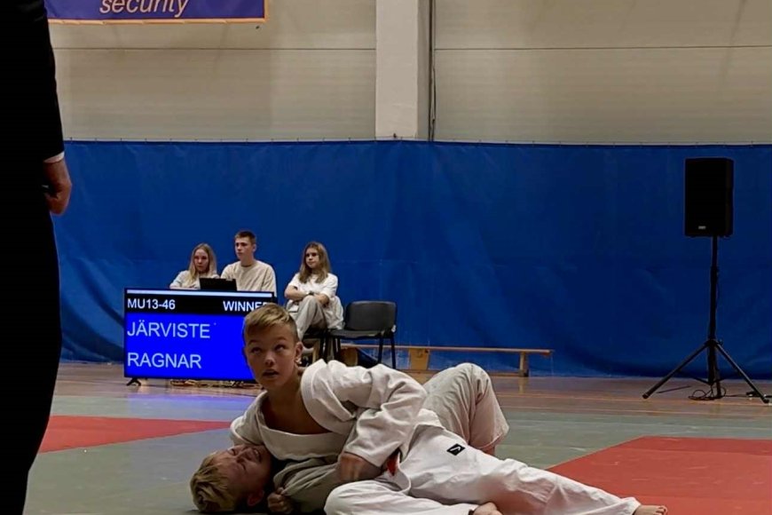 Kehra õpilased ja judoklubi Restart noored osalesid rahvusvahelisel judoturniiril Narva Cup