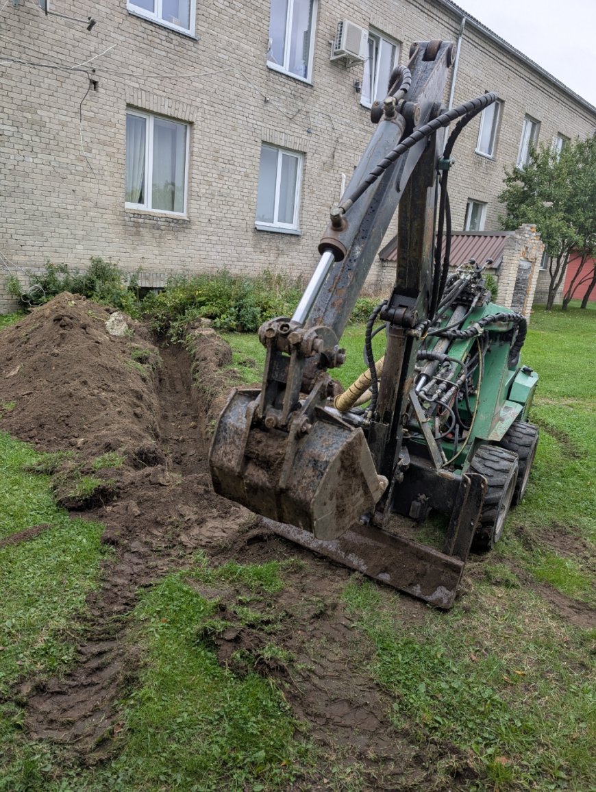 Rendikuulutus: Avant 320S+ Minilaadur Rendile (Diisel) - KEHRA
