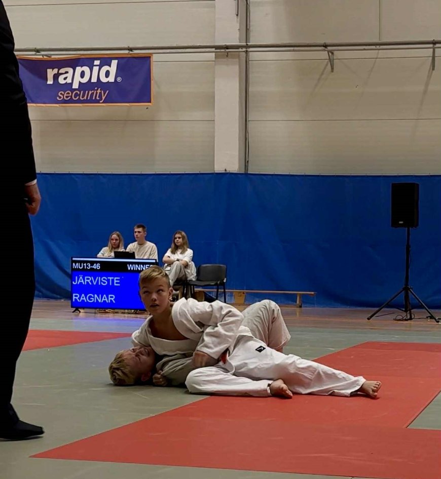 Kehra õpilased ja judoklubi Restart noored osalesid rahvusvahelisel judoturniiril Narva Cup
