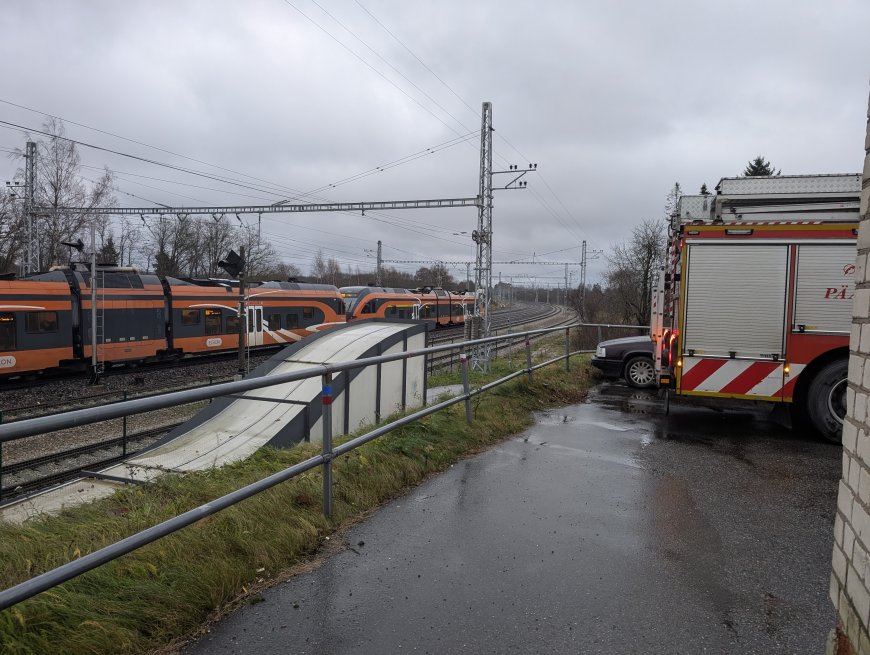 Lagedil hukkus rongiõnnetuses inimene