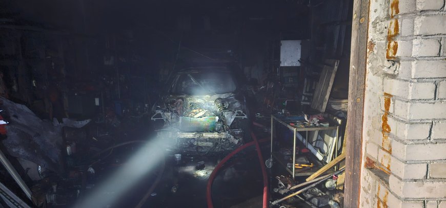 Öine põleng Anija vallas: Ülejõe küla laohoones süttis sõiduauto